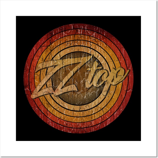 arjunthemaniac,circle vintage retro faded zz top Wall Art by arjunthemaniac